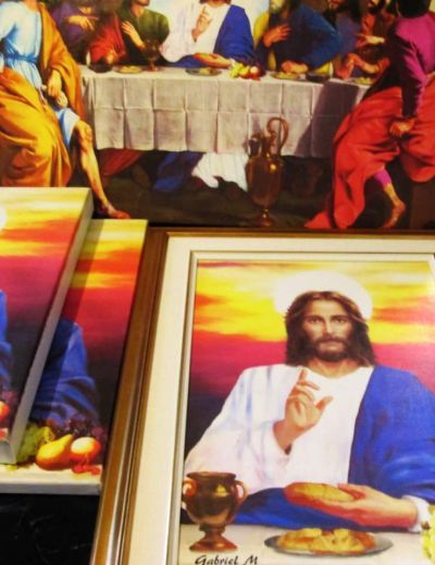 Unique Mother-Father Gifts Ideas for Christmas and anniversaries: A COMMISSIONED PORTRAIT